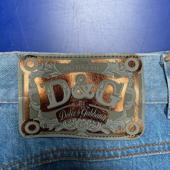 Dolce and Gabbana skirt - Picture 3 of 5